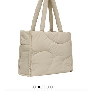 Thirty Years Drift Tote in Pebble